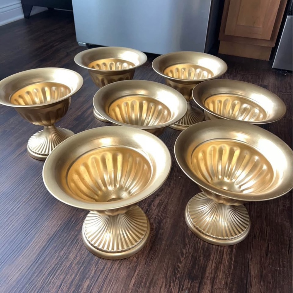 Wedding vases gold